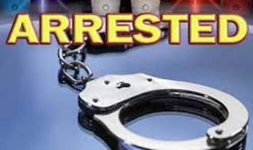 மகளை தாக்கிய தந்தை கைது