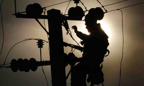 கருவலூர்-வீரபாண்டி பகுதியில் நாளை மின்தடை