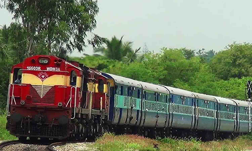 சந்திரகாச்சி-மங்களூரு வாராந்திர ரெயில் மீண்டும் இயக்கம்