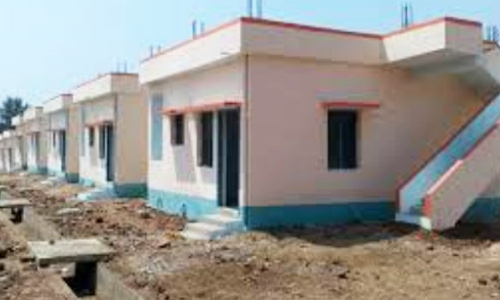 ஆவாஸ் யோஜனா திட்டத்தில் 635 வீடுகள் கட்டிதரப்பட வேண்டும்