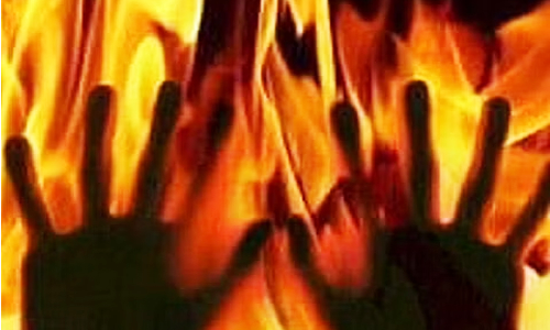 வேலூர் சைதாப்பேட்டை ஓட்டலில் கியாஸ் கசிவால் திடீர் தீ