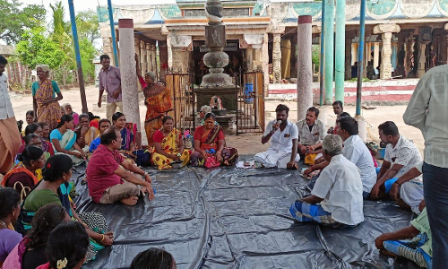 கந்தர்வகோட்டையில் கிராமசபை கூட்டம் - இலவச வீட்டு மனை கேட்டு பொது மக்கள் மனு