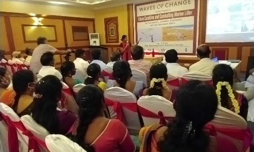 மாமல்லபுரத்தில் செஸ் ஒலிம்பியாட் போட்டி- கடற்கரையை சுத்தமாக வைக்க மீனவ கிராம மக்களுக்கு பயிற்சி