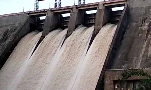 பில்லூர் அணை நிரம்பியது-பவானி ஆற்றில் வெள்ளப்பெருக்கு