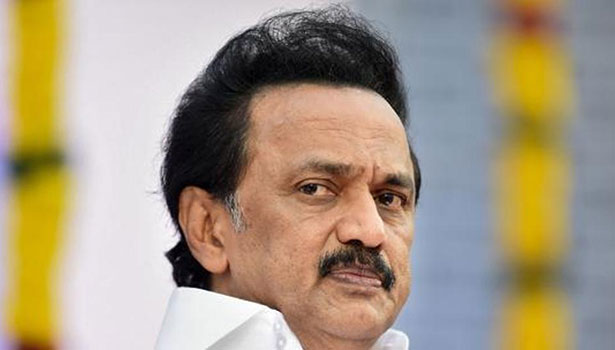 கொரோனாவால் பாதிக்கப்பட்ட மு.க.ஸ்டாலினுக்கு டாக்டர்கள் தொடர்ந்து சிகிச்சை கொரோனாவால் பாதிக்கப்பட்ட மு.க.ஸ்டாலினுக்கு டாக்டர்கள் தொடர்ந்து சிகிச்சை