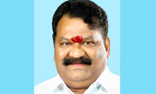 அ.தி.மு.க.வில் இருந்து நீக்க எடப்பாடி பழனிசாமிக்கு அதிகாரமில்லை- ஓம்சக்தி சேகர் ஆவேசம்