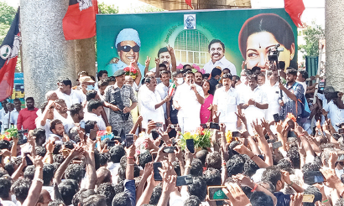 அ.தி.மு.க.வை எந்த கொம்பனாலும் அழிக்க முடியாது:   திண்டிவனத்தில் எடப்பாடி  பழனிச்சாமி பேச்சு