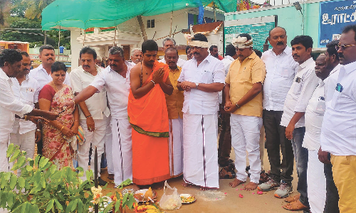 சூளகிரி ஒன்றியத்தில்   7 ஊராட்சிகளில் ரூ.60 லட்சம்  மதிப்பில் திட்டப்பணிக்கு பூமி பூஜை