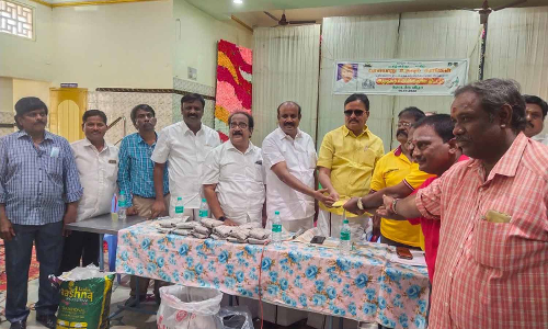 செய்யாறு உதவும் கரங்கள் சார்பில் அமுதசுரபி அன்னதான திட்டம்