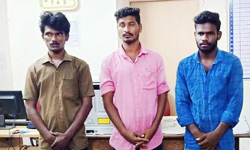 நிலக்கோட்டை அருகே கஞ்சா வியாபாரி 3 பேர் கைது