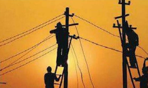 மாதாந்திர பராமரிப்பு பணியால்  டவுன், பேட்டையில் நாளை மறுநாள் மின்தடை