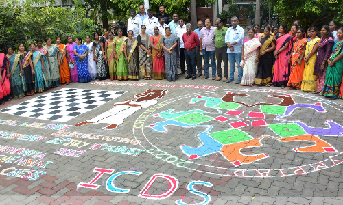 44வது செஸ் ஒலிம்பியாட் போட்டி:  கிருஷ்ணகிரியில் ரங்கோலி கோலம்