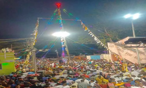 ஸ்ரீவைகுண்டம் புனித சந்தியாகப்பர் ஆலய திருவிழா கொடியேற்றத்துடன் தொடங்கியது