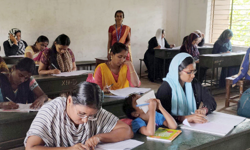 செங்கோட்டை நூலகம் சார்பில்  குரூப்-4 மாதிரித்தேர்வு