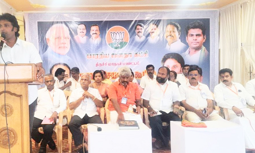 காவிரி டெல்டா பகுதிகளில் மணல் எடுப்பதை தடுத்து நிறுத்த வேண்டும்