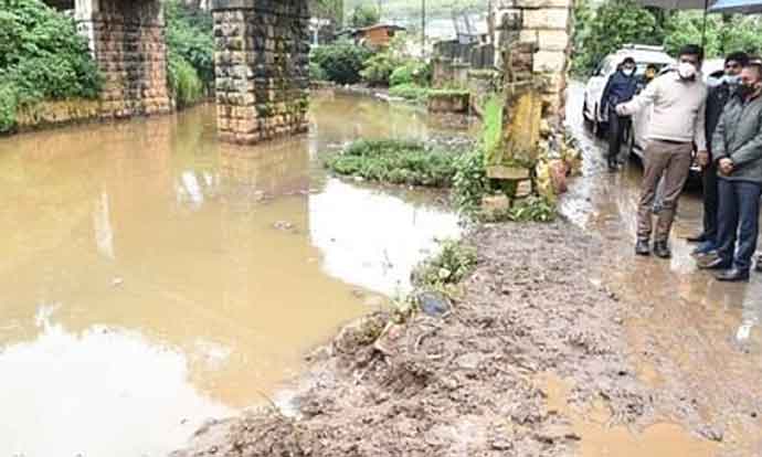 நீலகிரியில் 91 சதவீதம் அதிக மழை- 62 வீடுகள் சேதம் நீலகிரியில் 91 சதவீதம் அதிக மழை- 62 வீடுகள் சேதம்