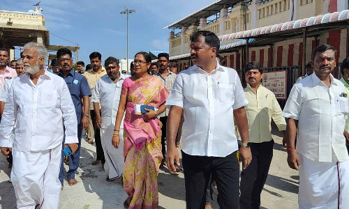 திருத்தணி கோவிலில் 5 நாட்கள் முழுவதும் பக்தர்கள் தரிசனத்திற்கு திறந்து இருக்கும்- 24 மணிநேரமும் அன்னதானம்