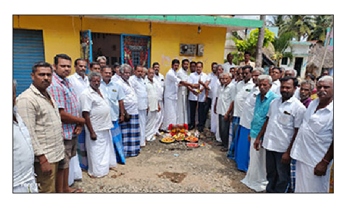 தளி அள்ளி ஊராட்சியில்  கழிவு நீர் கால்வாய் அமைக்கும்  பணிக்கு பூமி பூஜை
