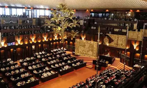 இலங்கையில் இன்று புதிய அதிபர் தேர்வு