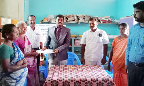 கணவன்- மனைவி பிரச்சினைகளுக்கு சுமூகமாக பேசி தீர்வு காணலாம்