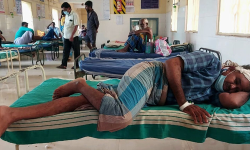 விருத்தாசலம் அருகே டாஸ்மாக் ஊழியரை தாக்கி   பணம் கொள்ளை