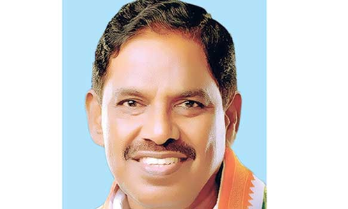 புதுவை காங்கிரசார் போராட்டம்