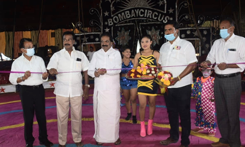 பொன்மலை ஜி.கார்னரில் பாம்பே சர்க்கஸ் தொடக்கம் - மேயர் மு.அன்பழகன் திறந்து வைத்தார்