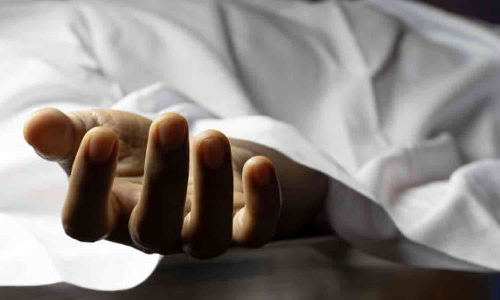 சின்னசேலம் பிளஸ்-2 மாணவி உடலை பெற்றுக்கொள்ள பெற்றோர் சம்மதம்