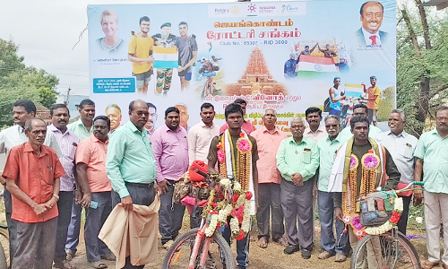 ஜெயங்கொண்டத்தில் இருந்து சைக்கிளில் லடாக் சென்று திரும்பிய வாலிபர்கள்