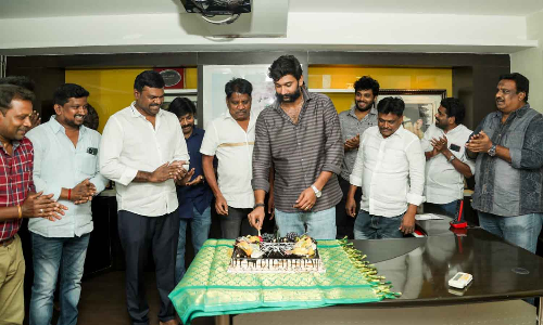 அருள் நிதி பிறந்தநாள் விழாவை கொண்டாடிய ரெட் ஜெயண்ட் மூவீஸ்