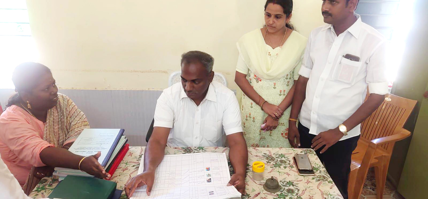 வளர்ச்சித் திட்டப் பணிகள் குறித்து கலெக்டர் ஆய்வு வளர்ச்சித் திட்டப் பணிகள் குறித்து கலெக்டர் ஆய்வு