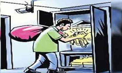 அடுத்தடுத்து 3 வீடுகளில் கொள்ளை