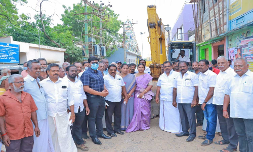 ரூ.1 கோடி மதிப்பில் சாலைப்பணி