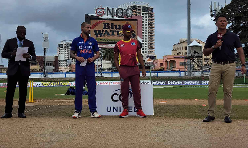 முதல் ஒருநாள் போட்டி - டாஸ் வென்ற வெஸ்ட் இண்டீஸ் பவுலிங் தேர்வு