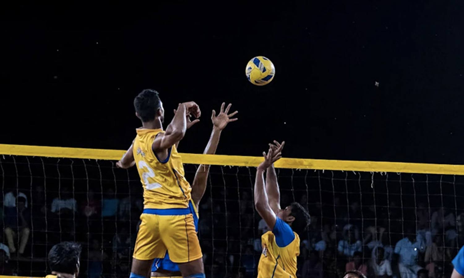 மாநில இளையோர் கைப்பந்து போட்டி- ராஜபாளையத்தில் 6-ந்தேதி தொடக்கம் மாநில இளையோர் கைப்பந்து போட்டி- ராஜபாளையத்தில் 6-ந்தேதி தொடக்கம்