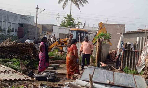 நீர்வழிப்பாதை ஆக்கிரமிப்பு வீடுகளை அகற்றும் பணிகள் தீவிரம்
