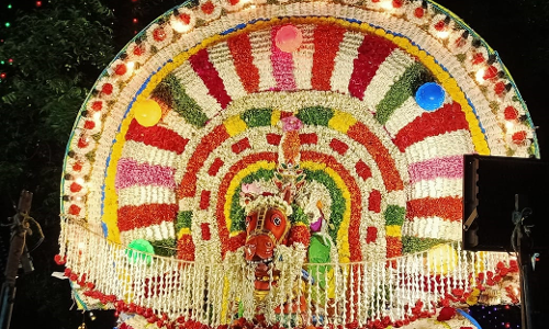 அம்மன் கோவில்களில் சிறப்பு வழிபாடு