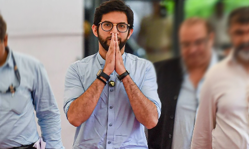 மகாராஷ்டிராவில் இடைத்தோ்தல் வரும்: ஆதித்ய தாக்கரே ஆருடம்