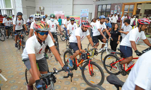 செஸ் ஒலிம்பியாட் போட்டி குறித்து திருப்பூரில்  விழிப்புணர்வு சைக்கிள் பேரணி