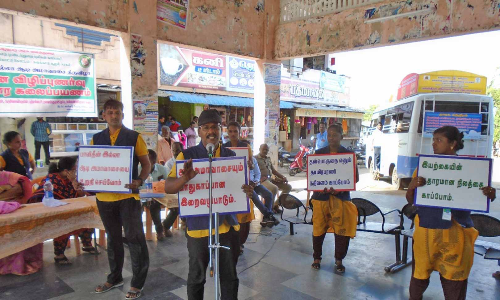 களக்காட்டில் பிளாஸ்டிக் ஒழிப்பு விழிப்புணர்வு வாகன பிரசாரம்