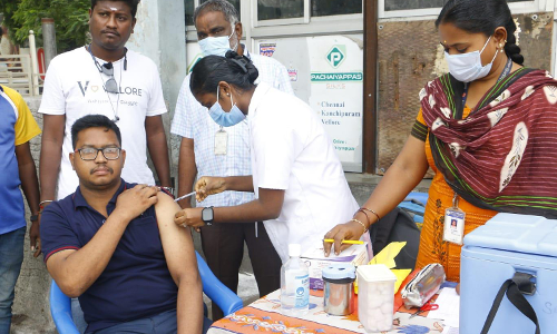 கொரோனா தடுப்பூசி முகாம்