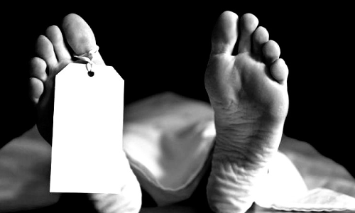 பாலம் கட்டும் பள்ளத்தில் விழுந்து தொழிலாளி சாவு