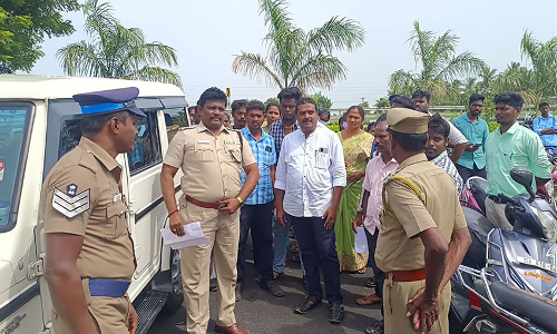 திட்டக்குடி: டி.என்.பி.எஸ்.சி தேர்வு எழுத வந்தவர்கள் திடீர் மறியல்