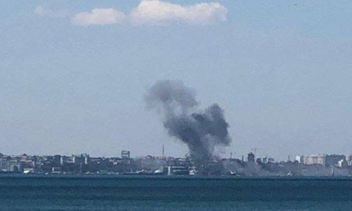 ஒப்பந்தத்தை மீறி தாக்குதல்- உக்ரைன் போர்க்கப்பலை தாக்கி அழித்த ரஷிய படை