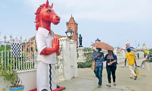 செஸ் ஒலிம்பியாட்டில் பங்கேற்க மேலும் 12 நாட்டு வீரர்கள் இன்று சென்னை வந்தனர்