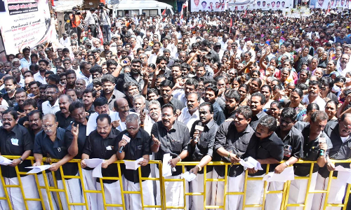 மின்சார கட்டணத்தை கேட்டாலே ஷாக் அடிக்கிறது: முன்னாள் அமைச்சர் ஆர்.பி.உதயகுமார் பேச்சு