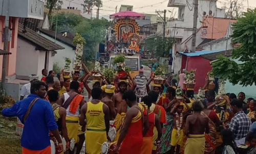 மாரியம்மன் கோவில் பால்குட திருவிழா