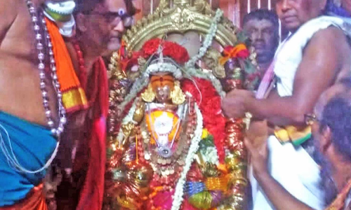 ஆடிப்பூர திருவிழாவையொட்டி நெல்லையப்பர் கோவிலில் காந்திமதி அம்பாளுக்கு வளைகாப்பு வைபவம்
