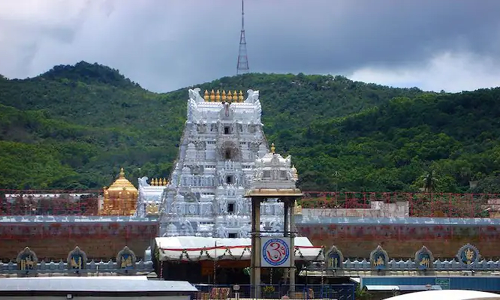 இந்த ஆண்டு திருப்பதிக்கு ரூ.1500 கோடி வருமானம் கிடைக்க வாய்ப்பு: தேவஸ்தானம் தகவல்