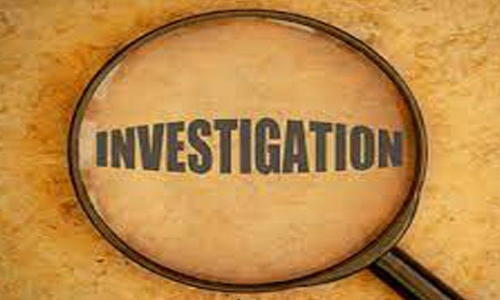 திசையன்விளையில் தனியார் பஸ் மீது செங்கல் வீச்சு-முகமூடி அணிந்த மர்ம நபர்களை போலீஸ் தேடுகிறது